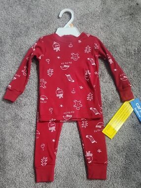 Carter"s Red Holiday Pajama Set - Cozy Two-Piece 12M
